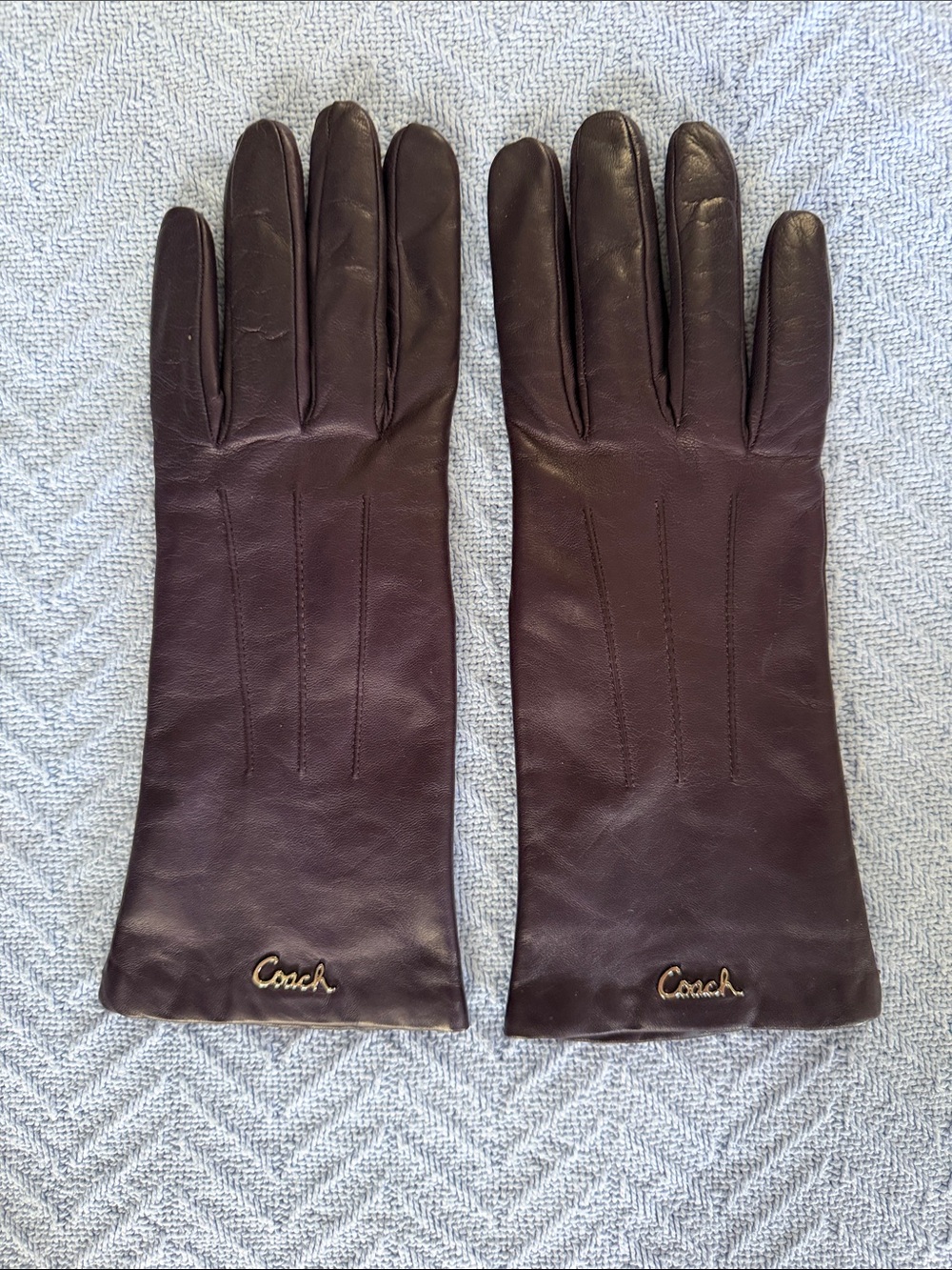 Coach Women's Burgundy purple Leather Gloves with Signature Logo